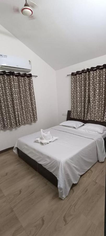 Rain Forest Resort Лонавала Экстерьер фото